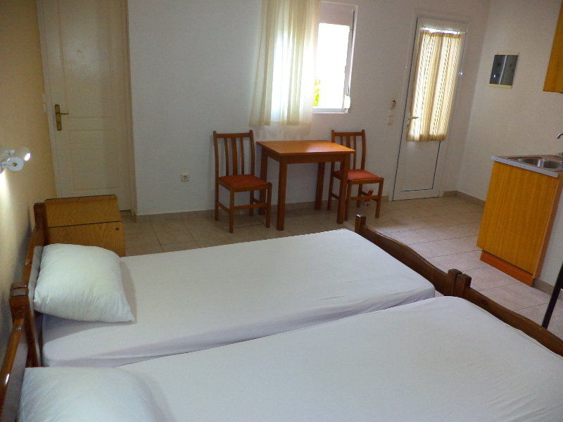 Dionysios Studios Skala  Экстерьер фото