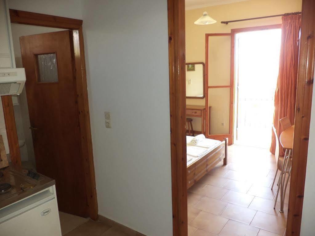 Dionysios Studios Skala  Экстерьер фото